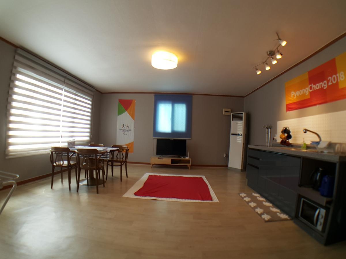 Pyeongchang River House Екстериор снимка